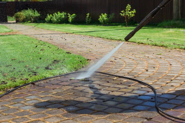 Recognizing High Water Pressure Issues and Knowing When to Contact a Plumber